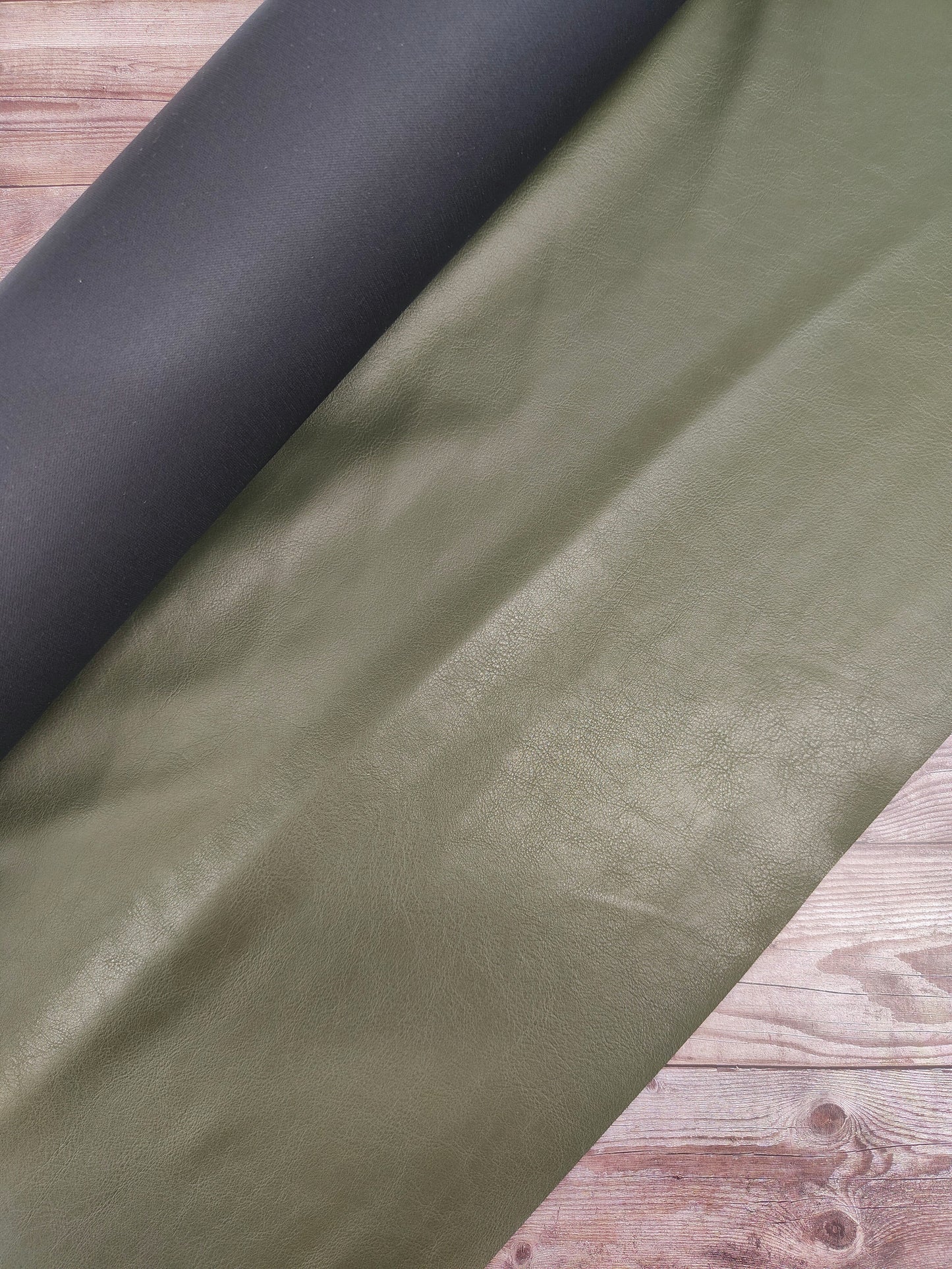 Racing Green Faux Leather 48cm