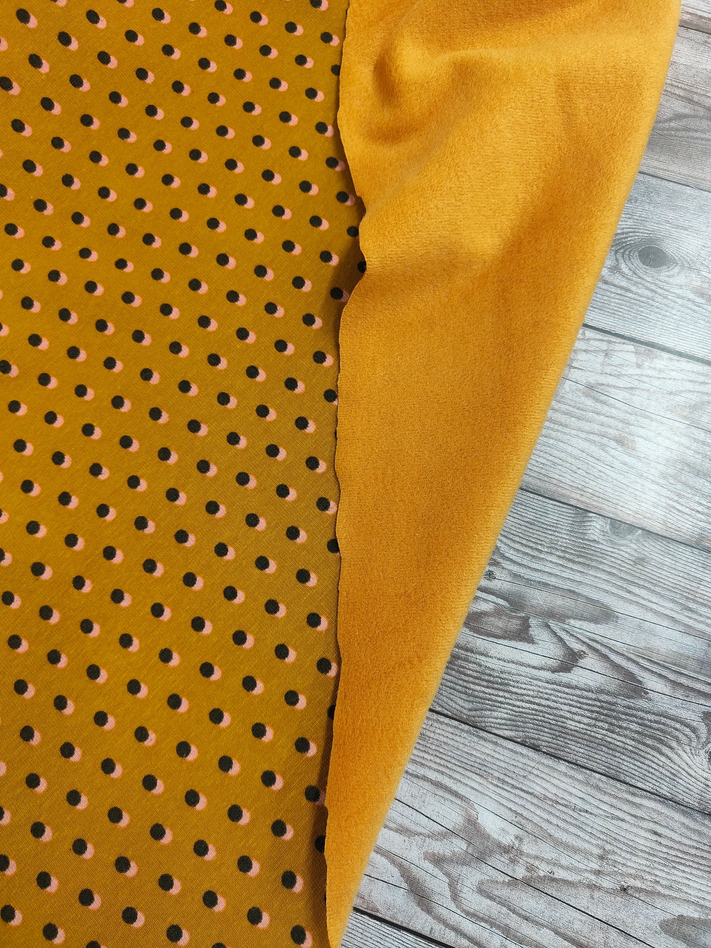 Circles Alpine Fleece *Flawed