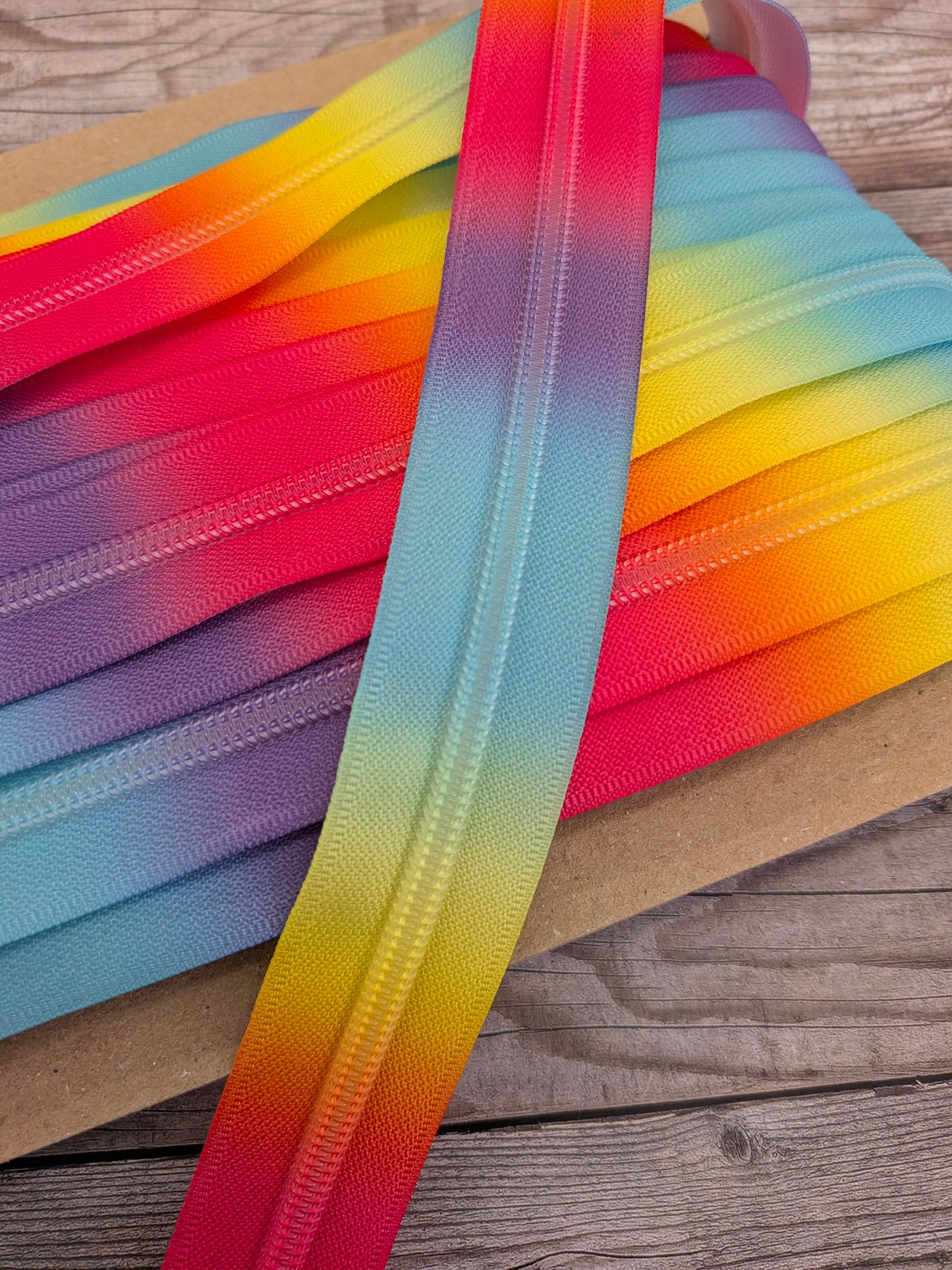 Zipper Tape Rainbow 6mm