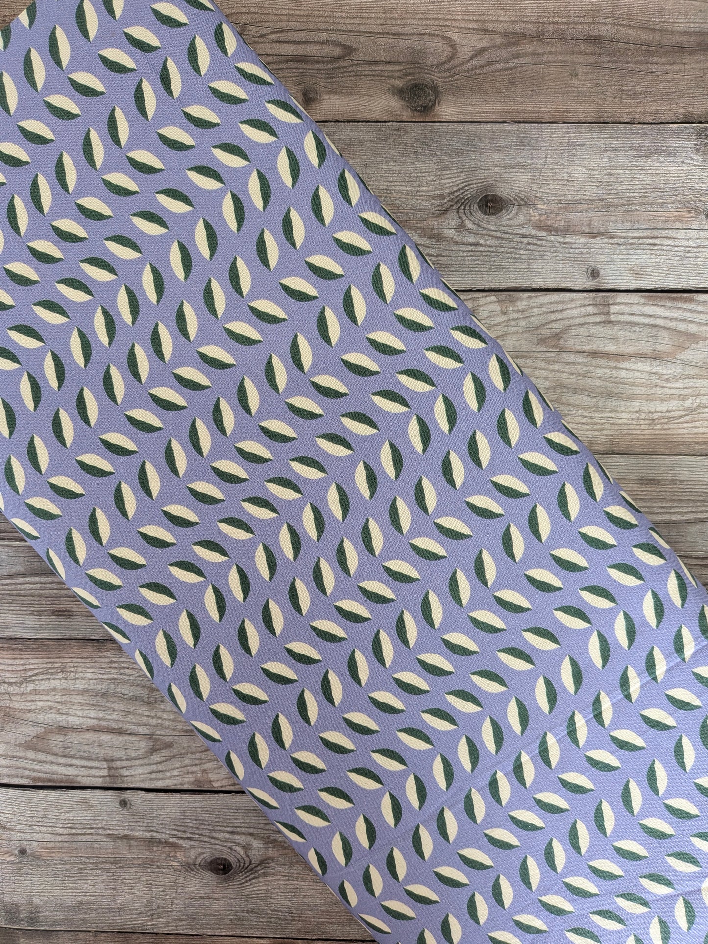Lillycraft Light Moderna Leaves Cotton