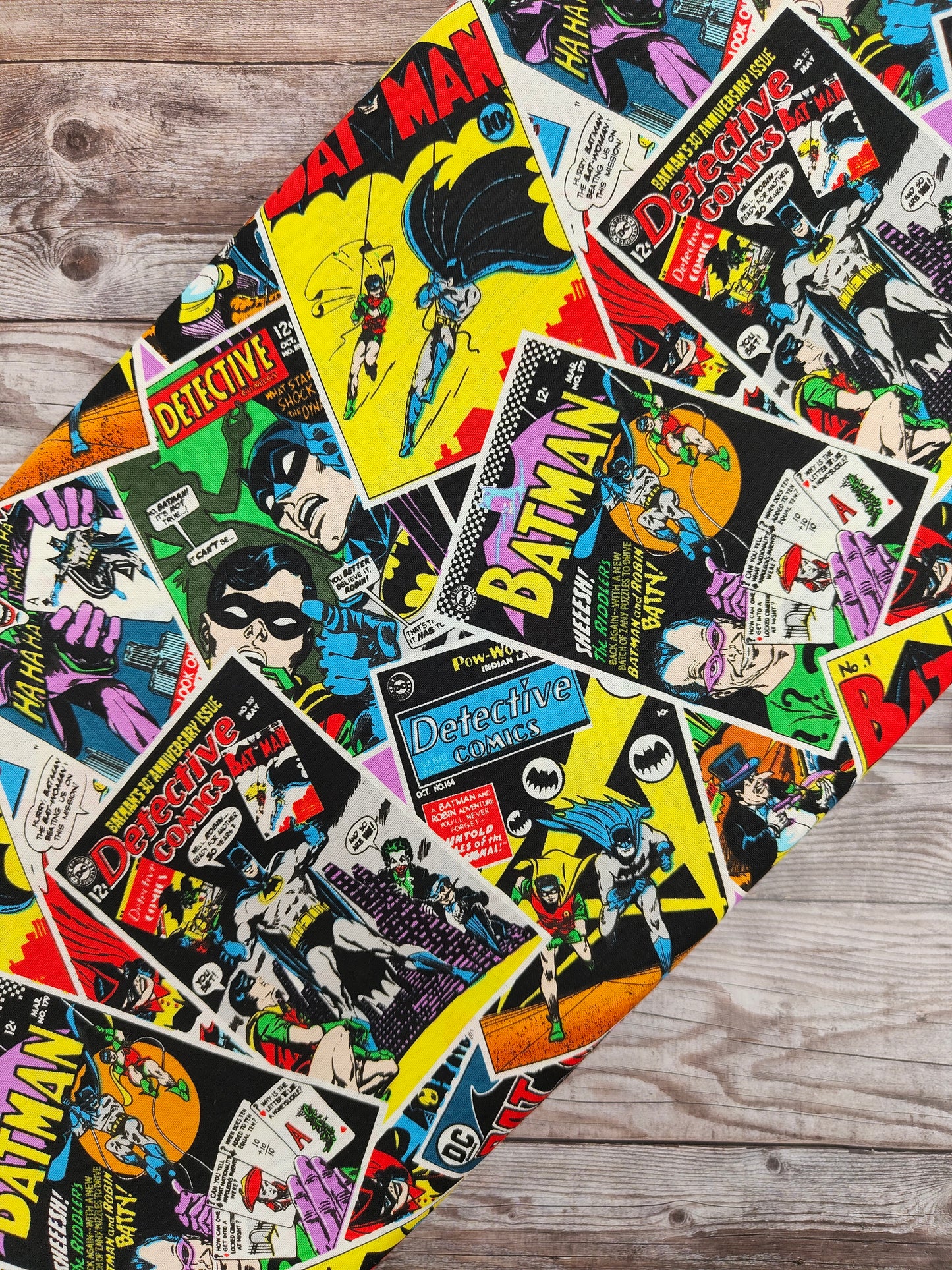 Batman Comic Stack Toss Cotton